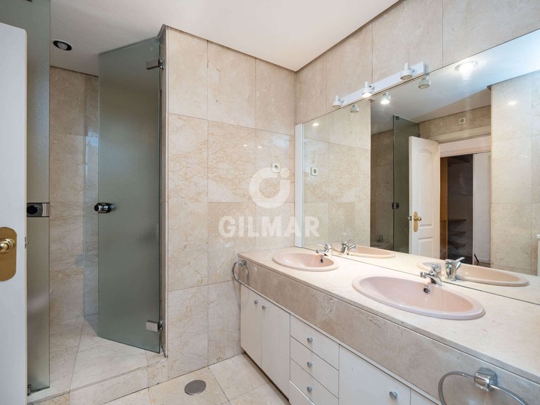 Apartment for Sale in Madrid, Madrid 36