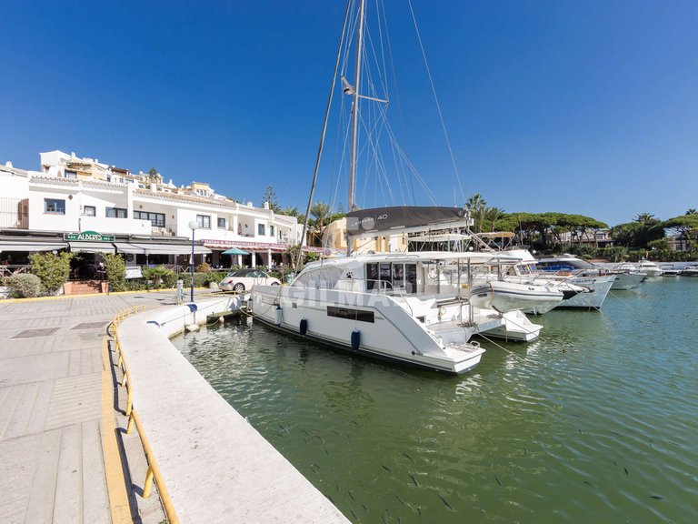 Apartment for Sale in Marbella, Malaga 40