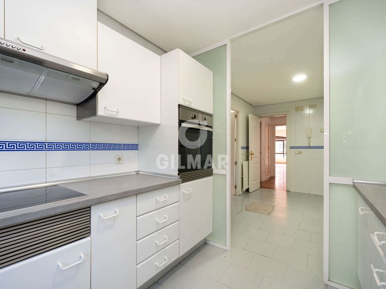 Apartment for Sale in Madrid, Madrid 24