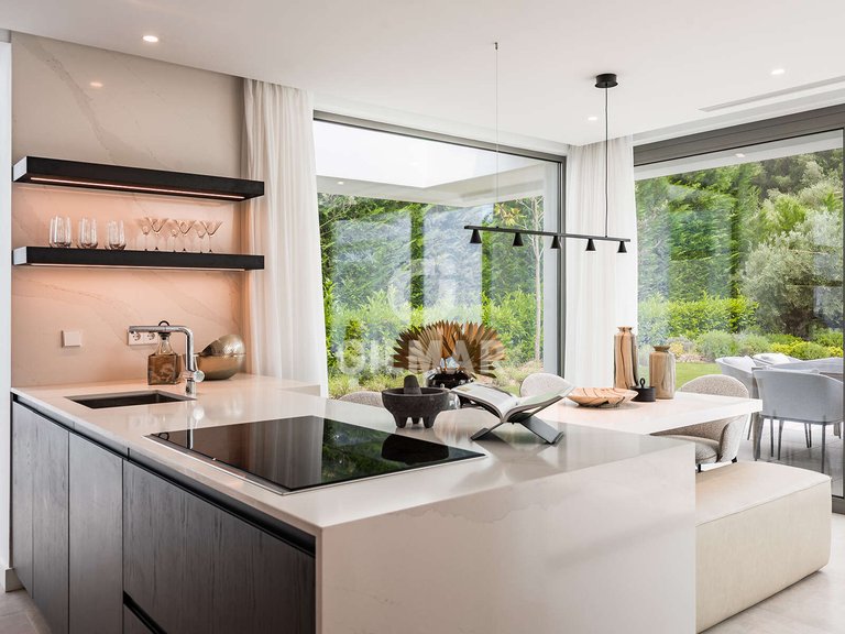 Villa for Sale in Paraiso-barronal, Malaga 9