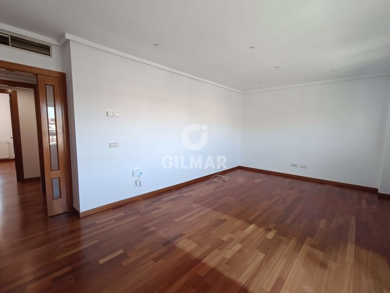 Apartment for Rent in Madrid, Madrid 9