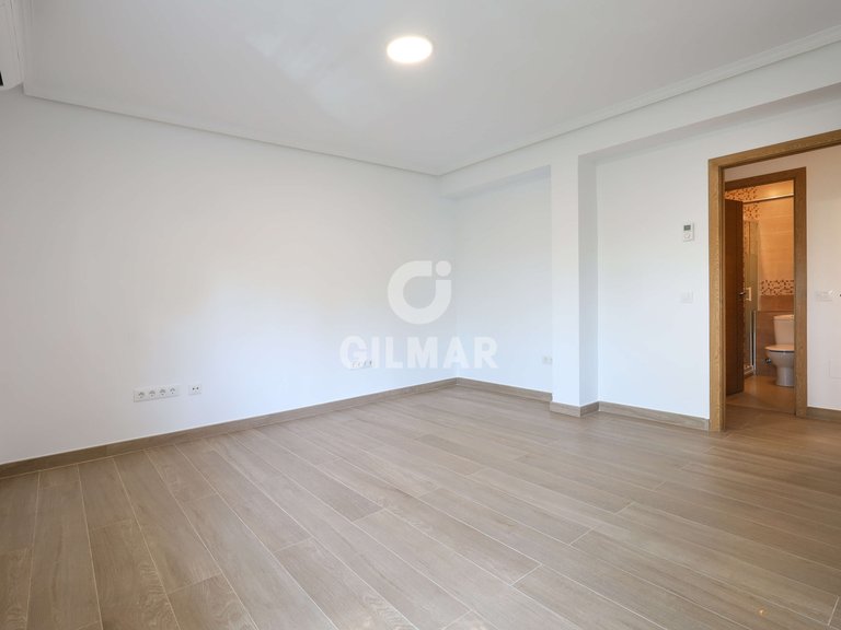 Apartment for Rent in Madrid, Madrid 19