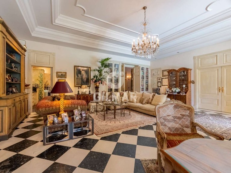 Villa for Sale in MÁlaga, Malaga 2