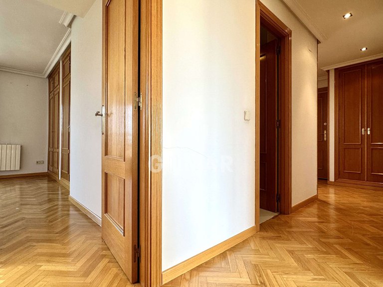 Apartment for Rent in Madrid, Madrid 4