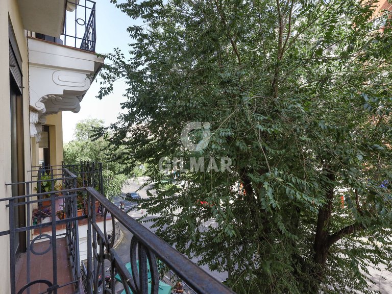 Apartment for Sale in Madrid, Madrid 11