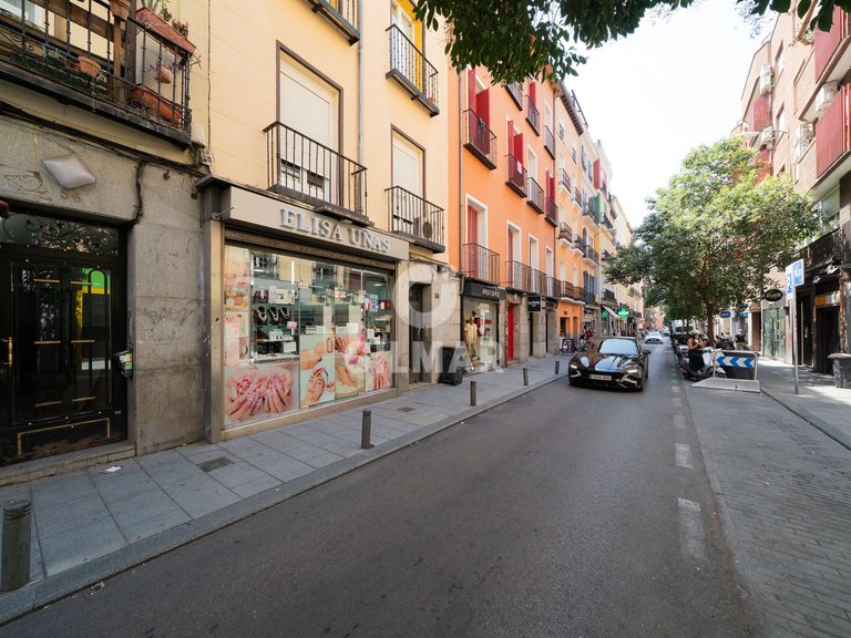Apartment for Sale in Madrid, Madrid 22