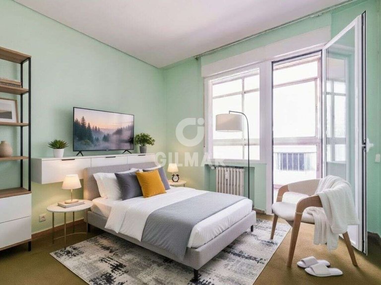 Apartment for Sale in Madrid, Madrid 17