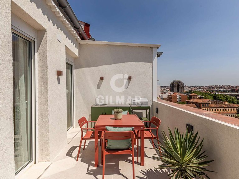 Apartment for Sale in Madrid, Madrid 11