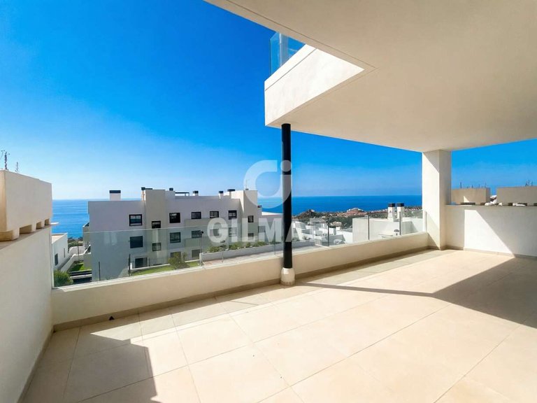 Apartment for Sale in BenalmÁdena, Malaga 2