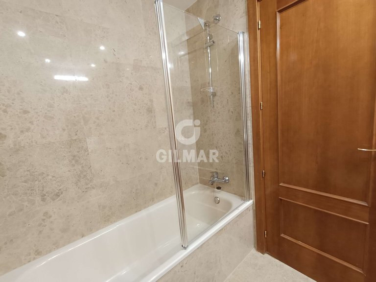 Apartment for Rent in Madrid, Madrid 23