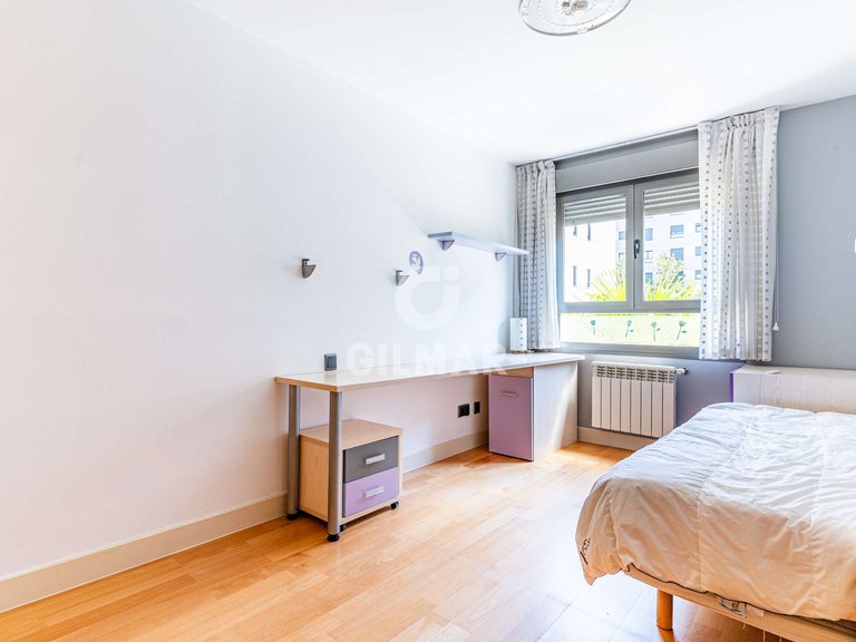 Apartment for Sale in Madrid, Madrid 18