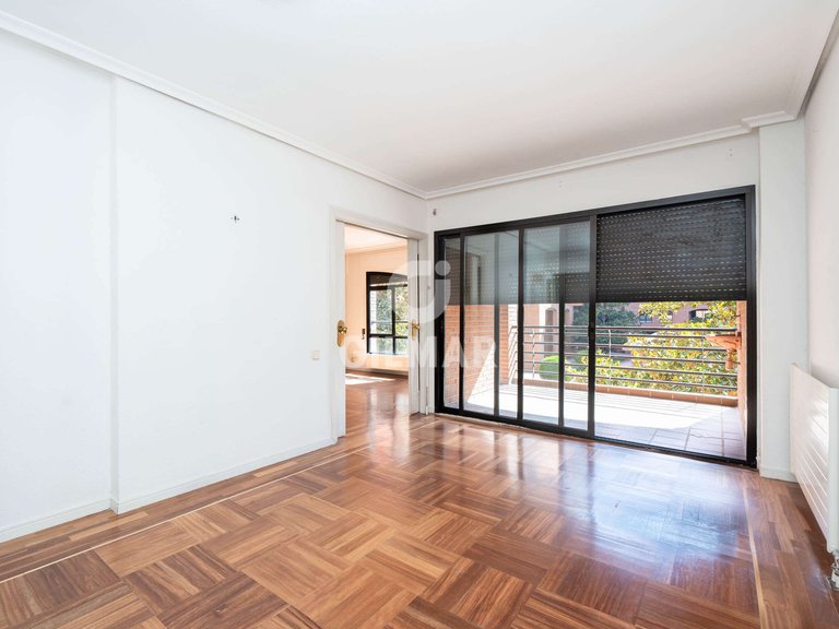 Apartment for Sale in Madrid, Madrid 9