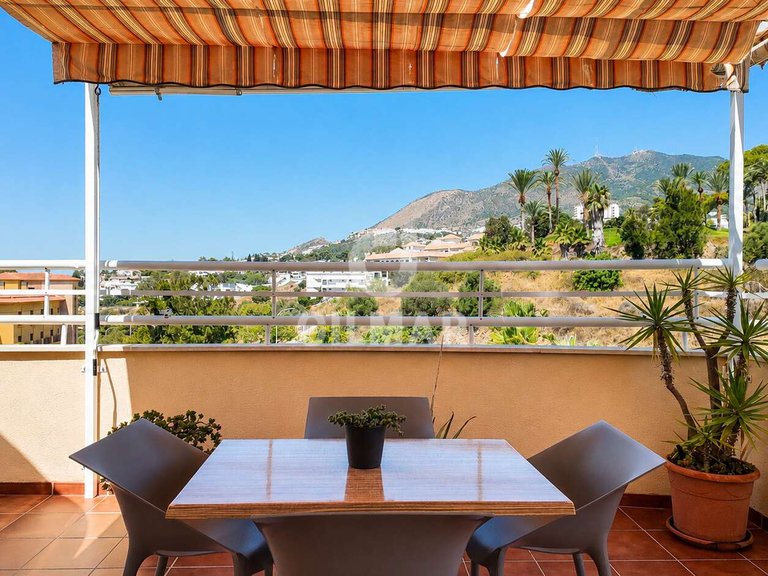 Penthouse for Sale in BenalmÁdena, Malaga 3
