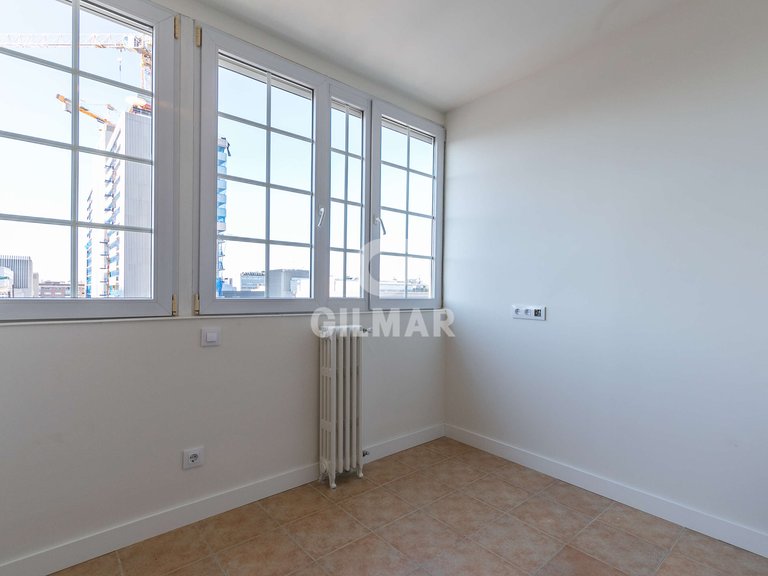 Penthouse for Rent in Madrid, Madrid 24