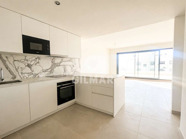 Apartment for Sale in BenalmÁdena, Malaga 11