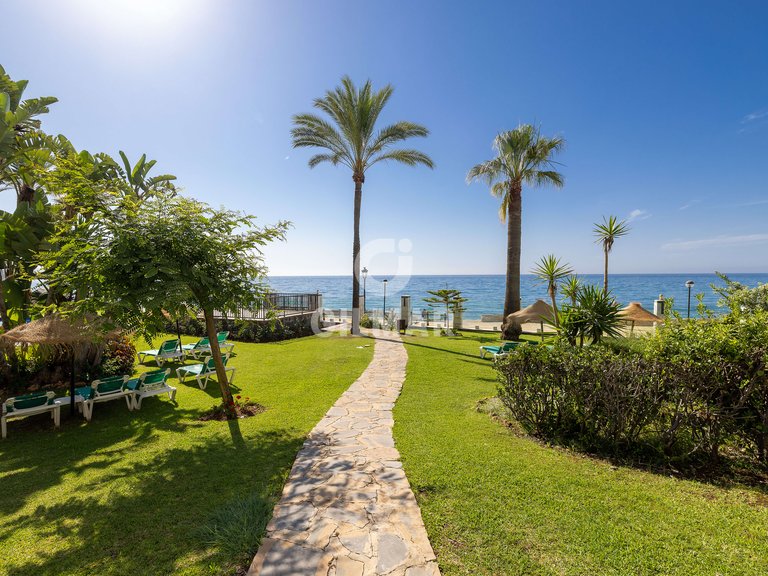 Apartment for Sale in Marbella, Malaga 38