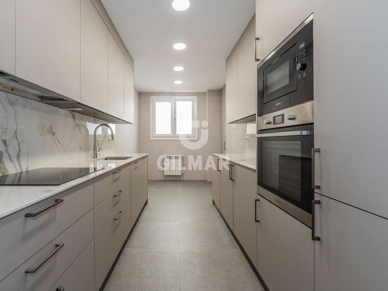 Apartment for Rent in Madrid, Madrid 8