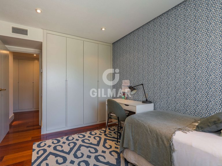 Apartment for Sale in Madrid, Madrid 16