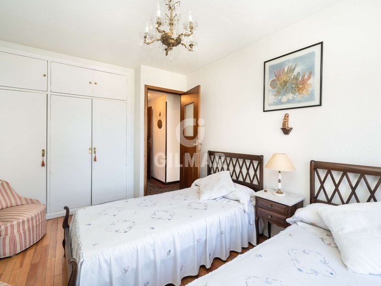 Apartment for Sale in Madrid, Madrid 11