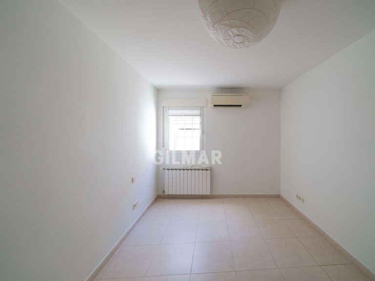 Apartment for Sale in Madrid, Madrid 14