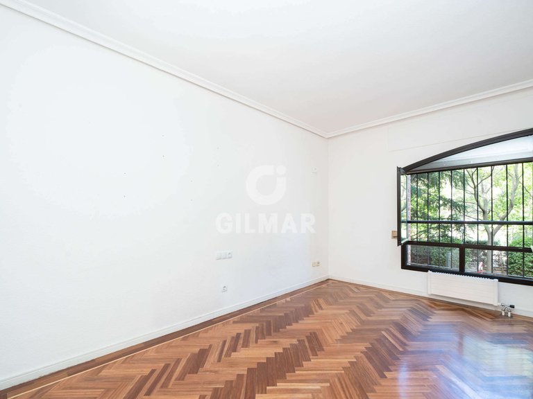 Apartment for Sale in Madrid, Madrid 28