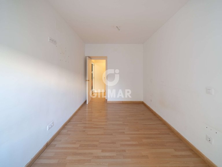 Apartment for Sale in Madrid, Madrid 16