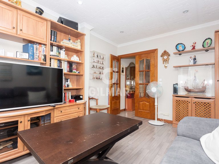 Apartment for Sale in Madrid, Madrid 11
