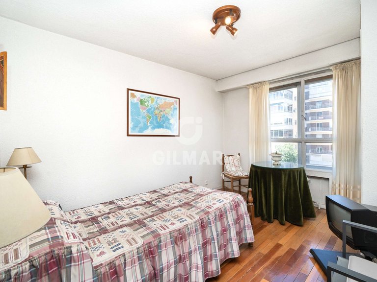 Apartment for Sale in Madrid, Madrid 14