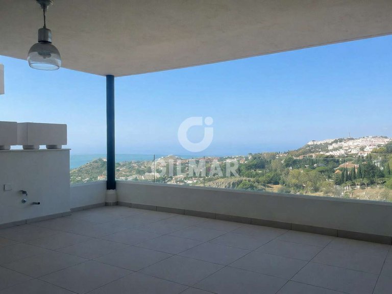 Apartment for Sale in BenalmÁdena, Malaga 8