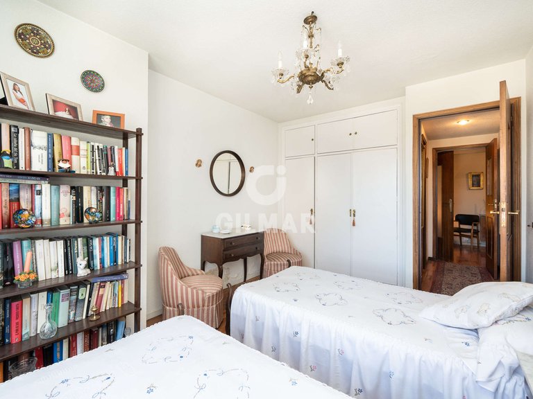 Apartment for Sale in Madrid, Madrid 12