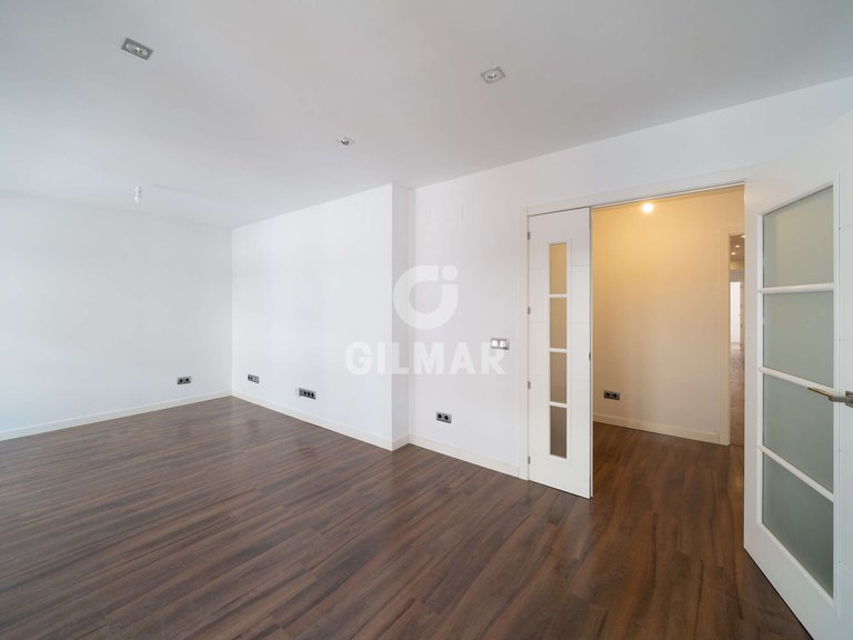 Apartment for Sale in Madrid, Madrid 5
