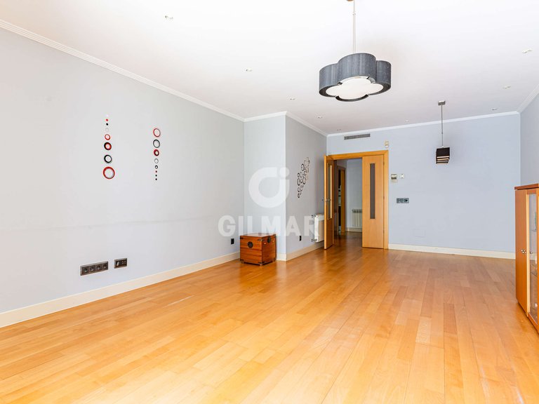 Apartment for Sale in Madrid, Madrid 8