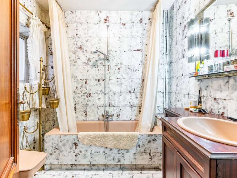 Apartment for Sale in Madrid, Madrid 16
