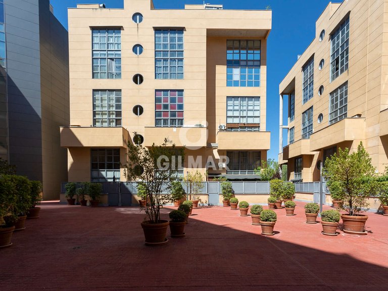 Town House for Sale in Madrid, Madrid 2
