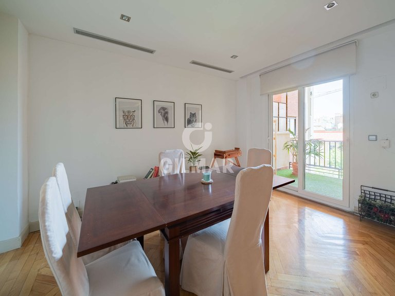 Apartment for Sale in Madrid, Madrid 11