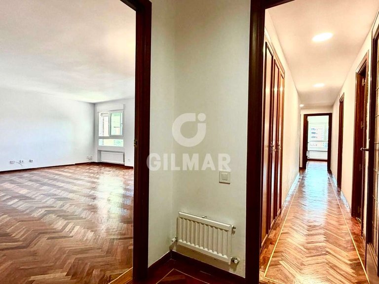 Apartment for Rent in Madrid, Madrid 28