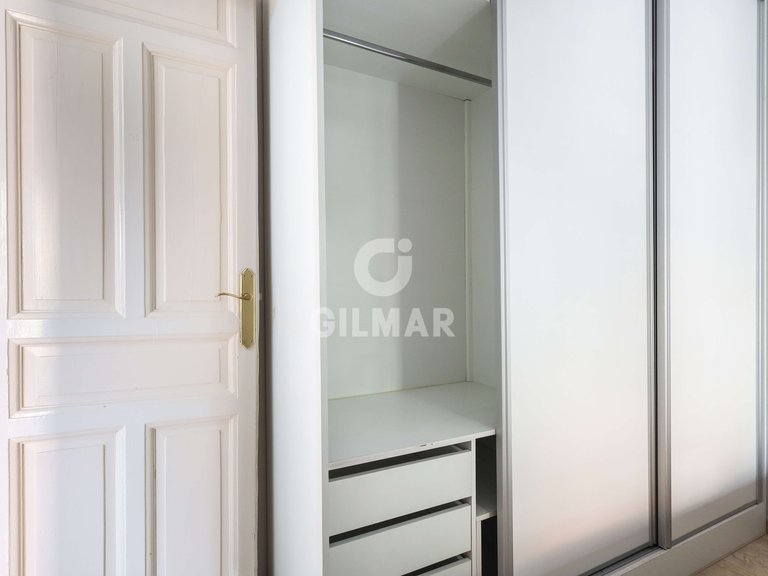 Apartment for Sale in Madrid, Madrid 18