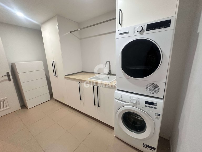 Villa for Rent in Madrid, Madrid 42