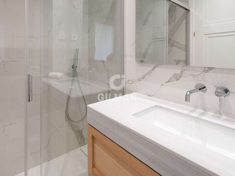 Apartment for Sale in Madrid, Madrid 32