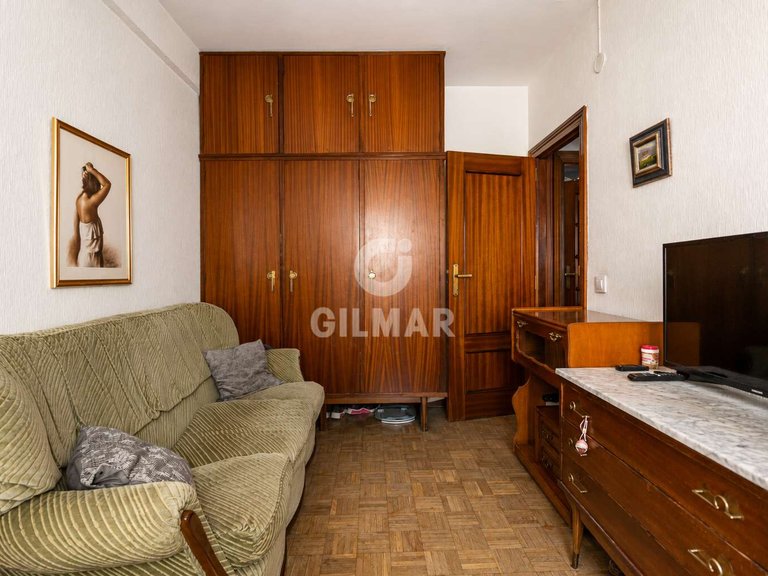 Apartment for Sale in Madrid, Madrid 16