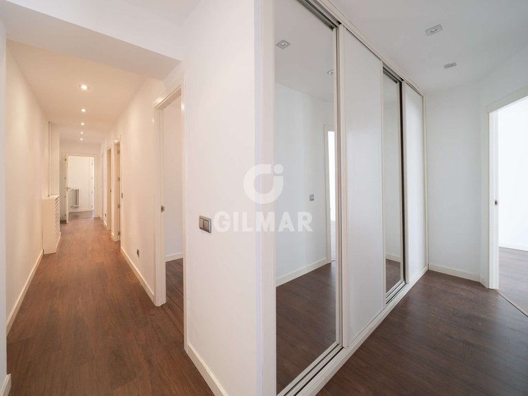 Apartment for Sale in Madrid, Madrid 24