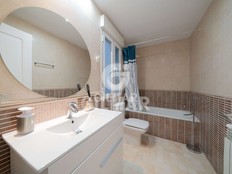 Apartment for Sale in Madrid, Madrid 27