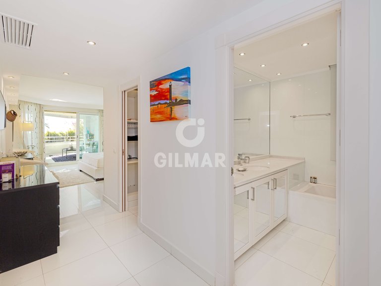 Apartment for Sale in Marbella, Malaga 23