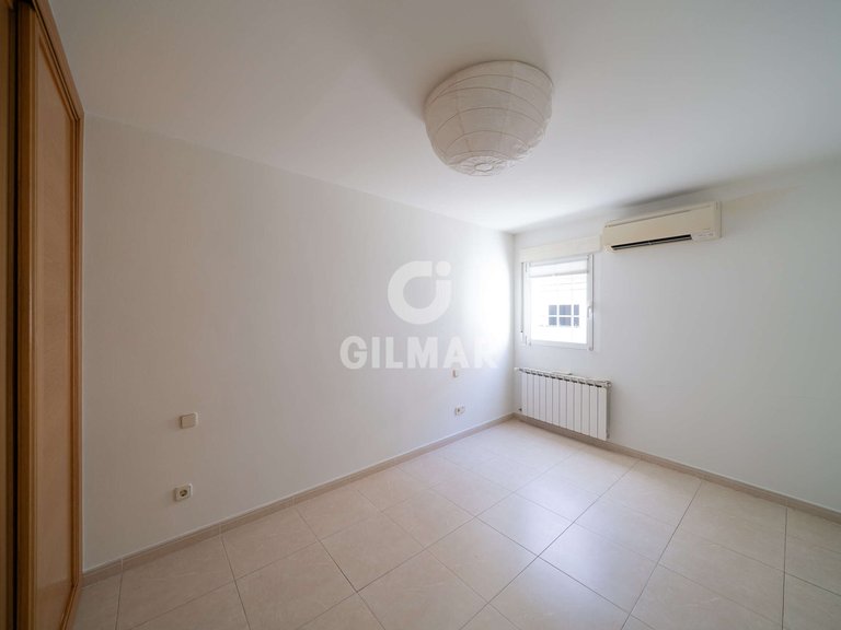 Apartment for Sale in Madrid, Madrid 12