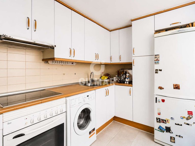 Apartment for Sale in Madrid, Madrid 16