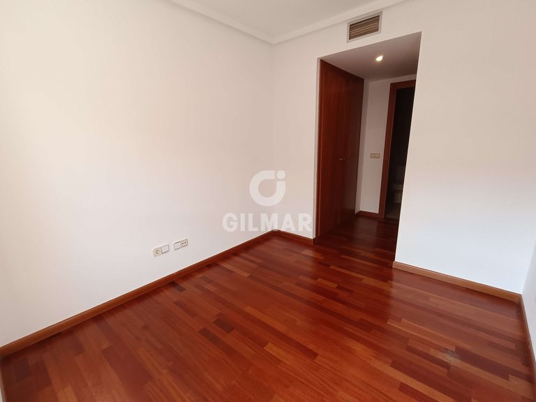 Apartment for Rent in Madrid, Madrid 28