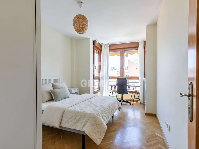 Apartment for Sale in Madrid, Madrid 17