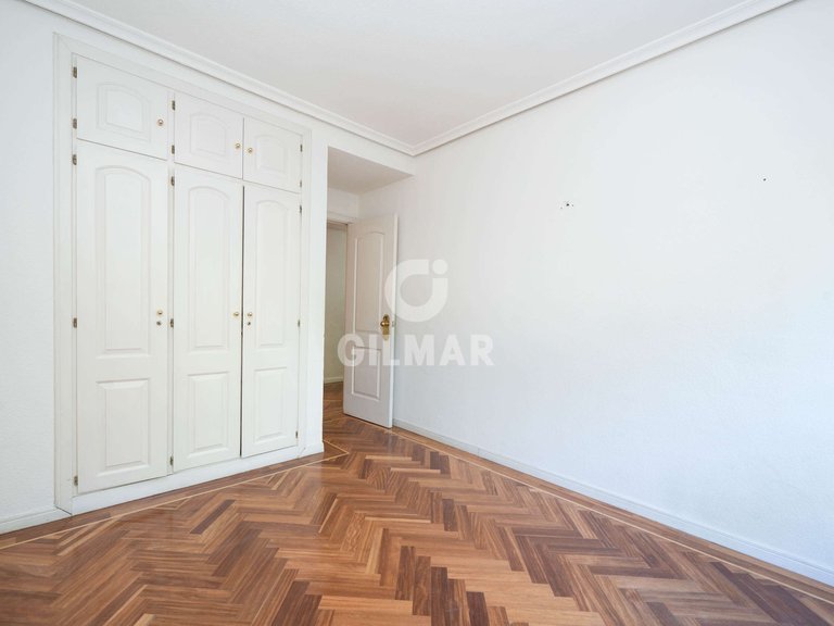 Apartment for Sale in Madrid, Madrid 33