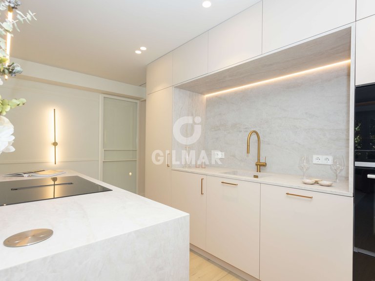 Apartment for Sale in Madrid, Madrid 13