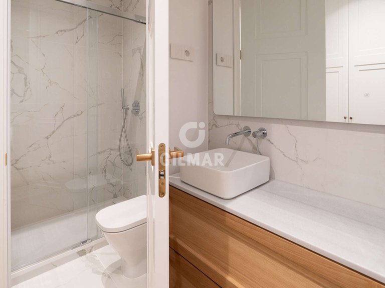 Apartment for Sale in Madrid, Madrid 27